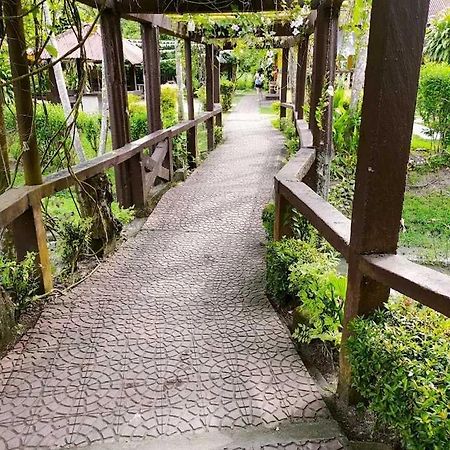 Pantropi-Coco Farm Hotel Calapan Ngoại thất bức ảnh